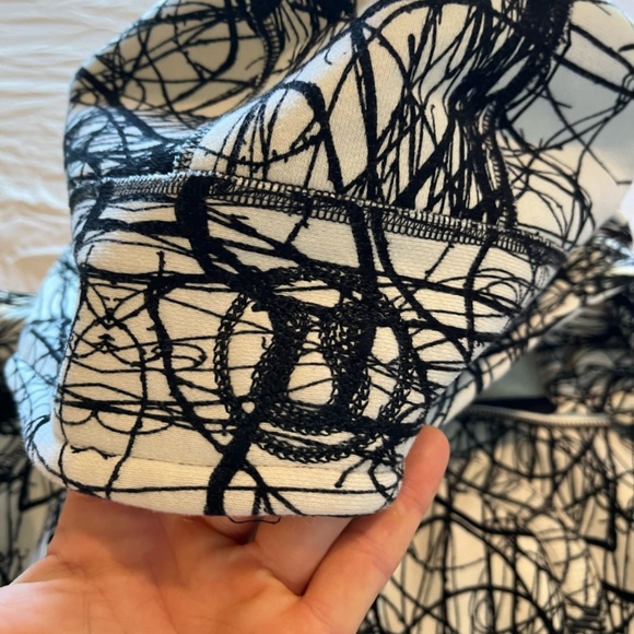 Lululemon Marble Print Scuba Hoodie Size 6 - Picture 5 of 7